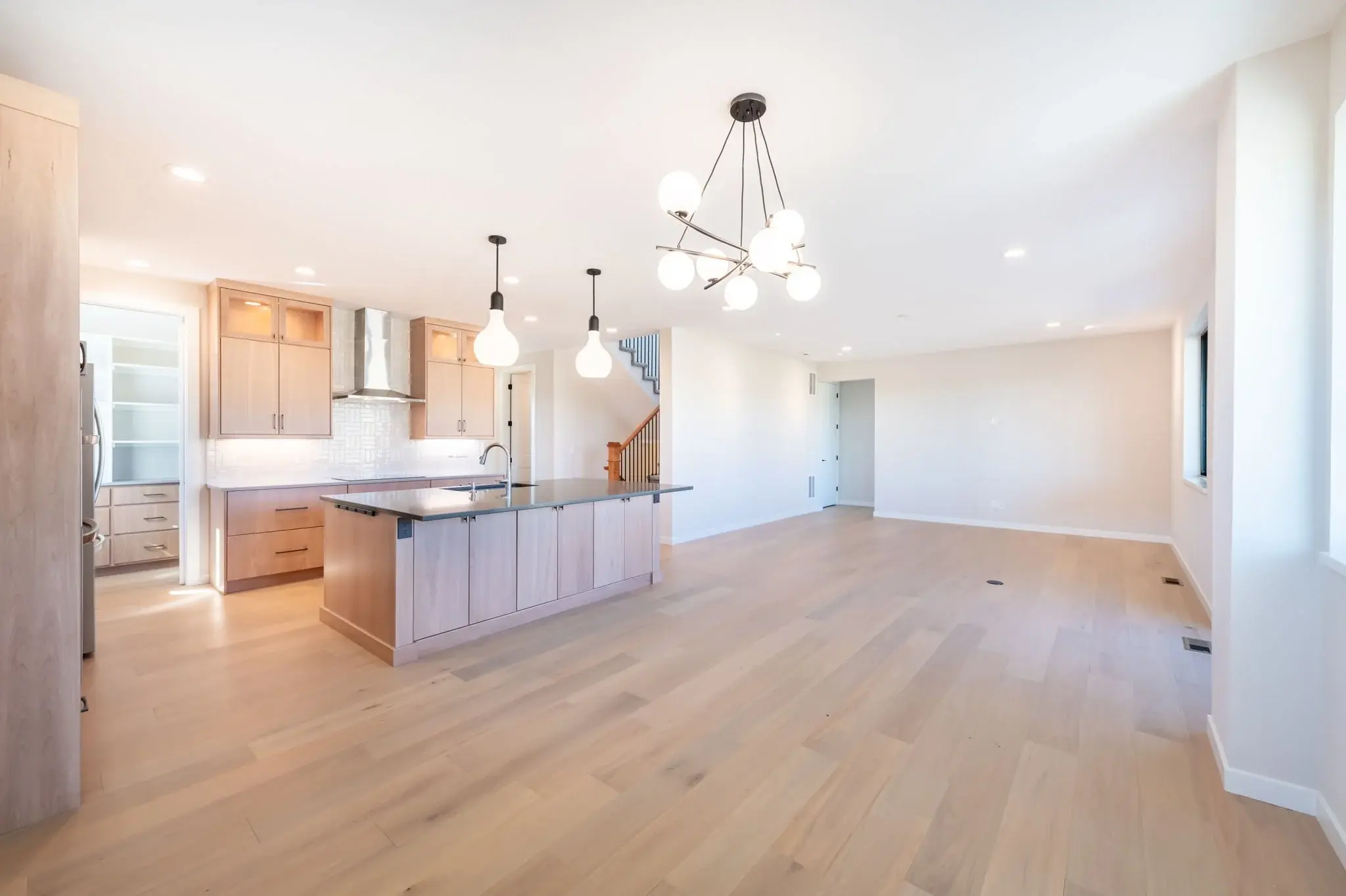 815 Mulberry - Image 5